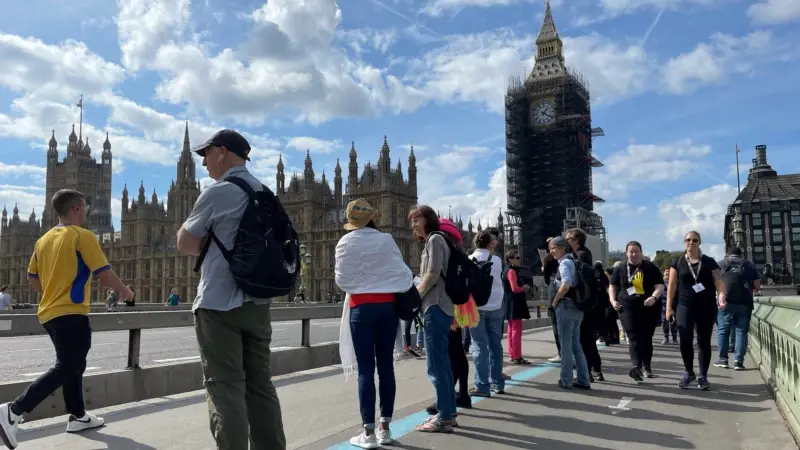 Londra'da Aşı ve Karantina Karşıtlarından Eylem