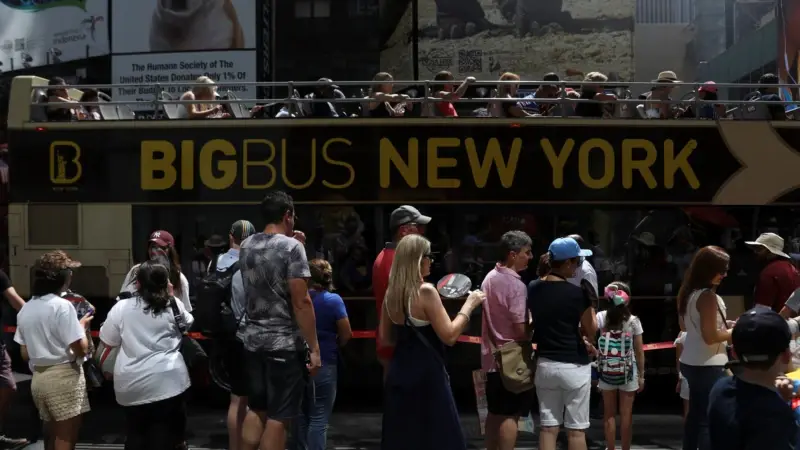 New York Canlı Günlerine Geri Dönüyor