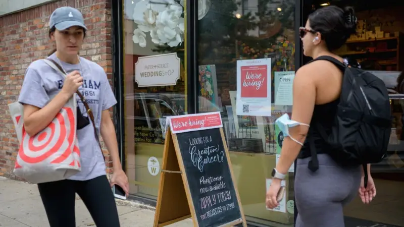 New York’ta Çalışanlar İşyerlerine Geri Dönüyor