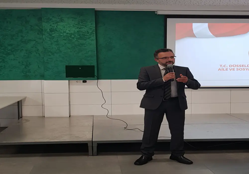 ‘Çocuğun Korunması ve Ailenin Sorumluluğu’ başlıklı aile eğitim programı düzenlendi