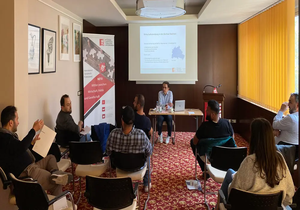 NETU Berlin geleceğin girişimci adaylarının yanında