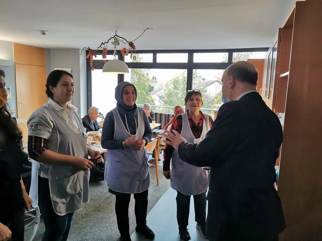 Aile ve Sosyal Politikalar Ataşeliğinden Huzurevine Ziyaret