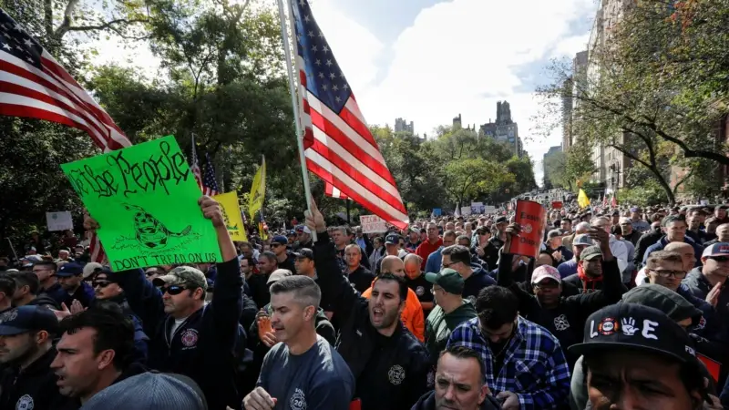 New York’ta Aşısız Belediye Çalışanlarına Ücretsiz İzin