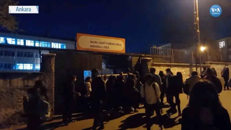Türkiye'de "Mevsimsiz Tek Saat" Tartışması Sürüyor