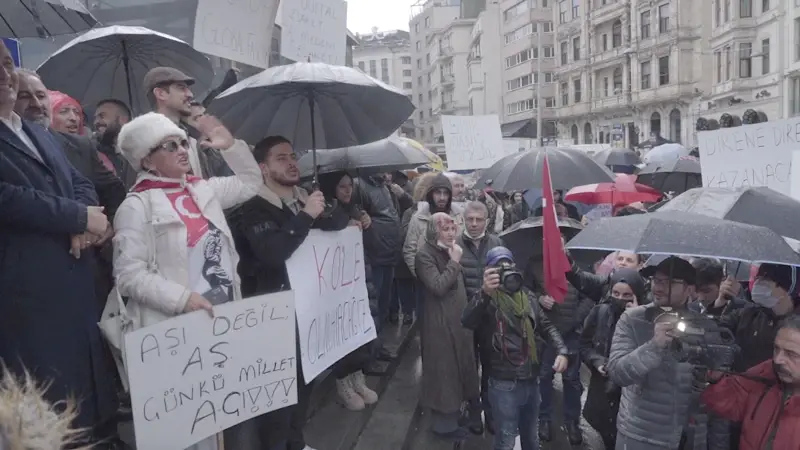 Aşı Karşıtlarından İstanbul’da Protesto