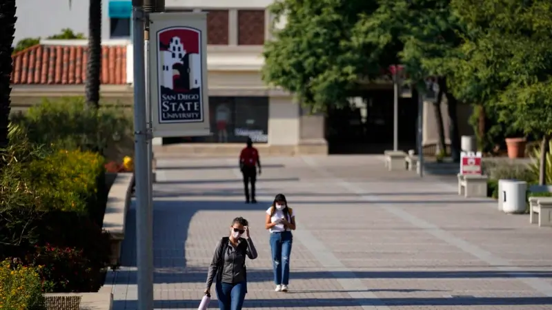 California'da Takviye Doz Aşı Çağrıları Artıyor
