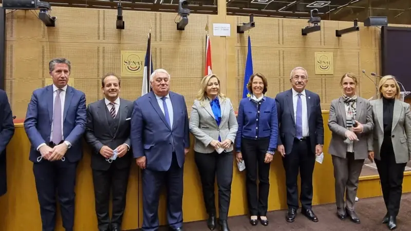 Fransa Senatosu'nda Türkiye Buluşması