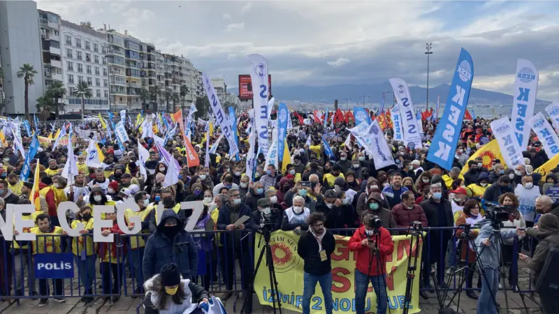 KESK'ten İzmir ve Diyarbakır’da 'Geçinemiyoruz' Mitingi