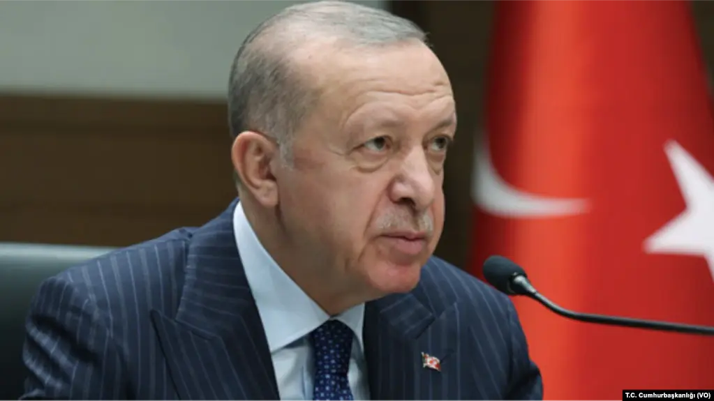 "Asgari Ücret 2022'de 4 Bin 250 TL Olacak"