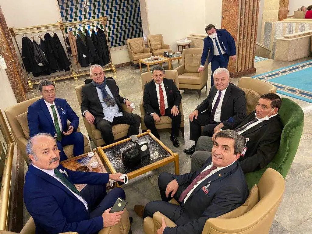 KGK, siyasi partilerden medya için destek istedi