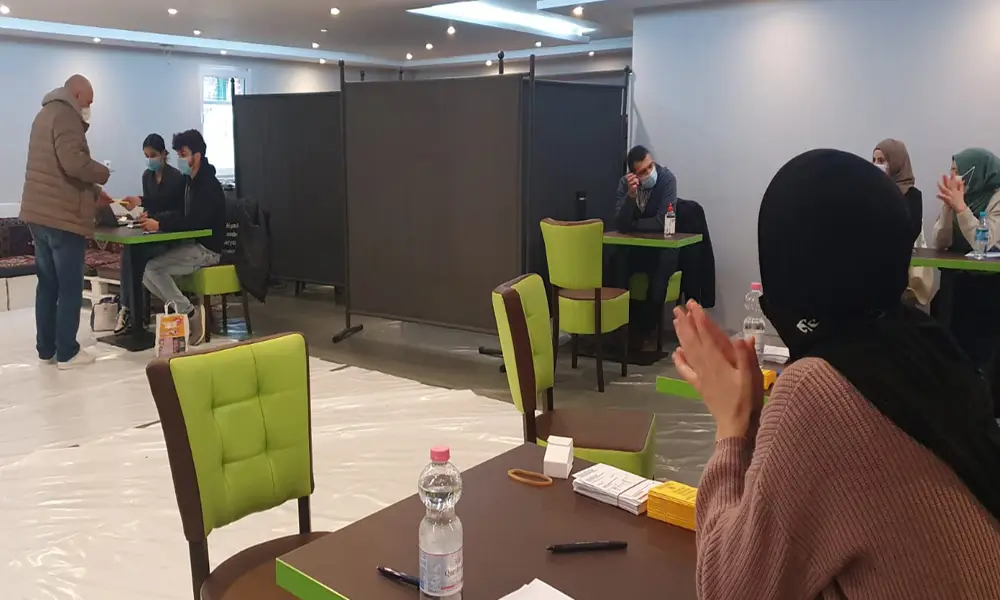 Camilerinde düzenlenen aşı kampanyalarına yoğun ilgi