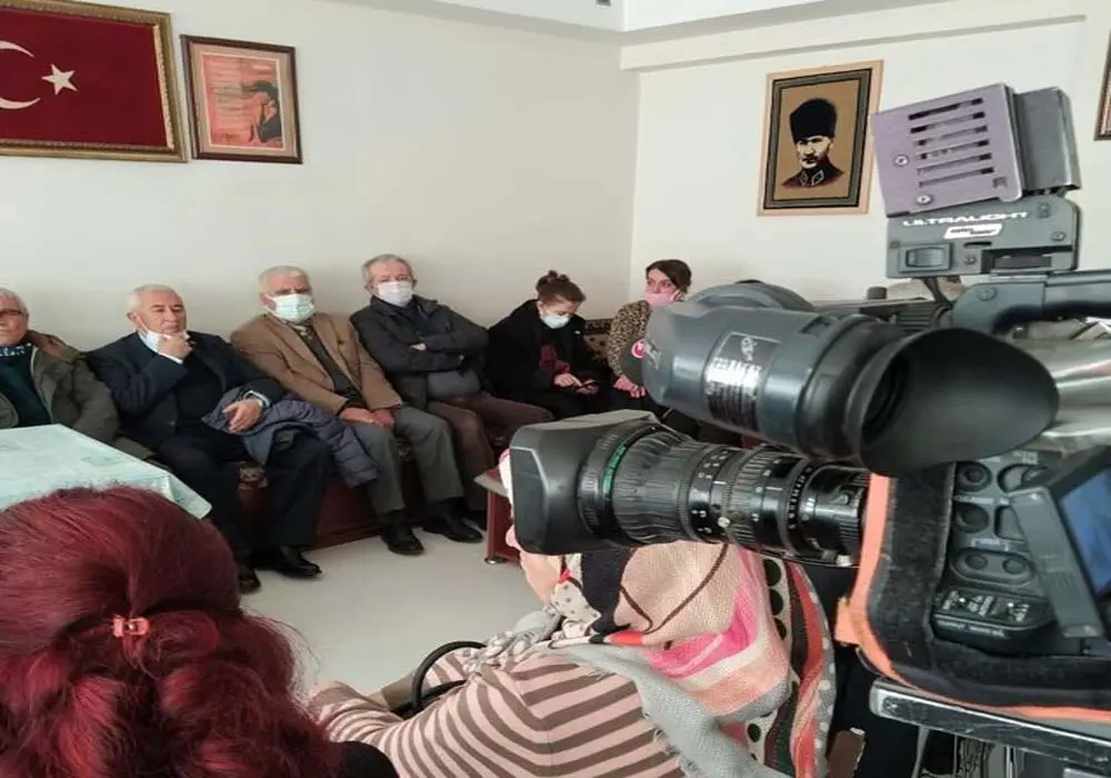 Özerdem: Borç ile yönetilen bir ekonomi, insanları harcamaya yöneltir