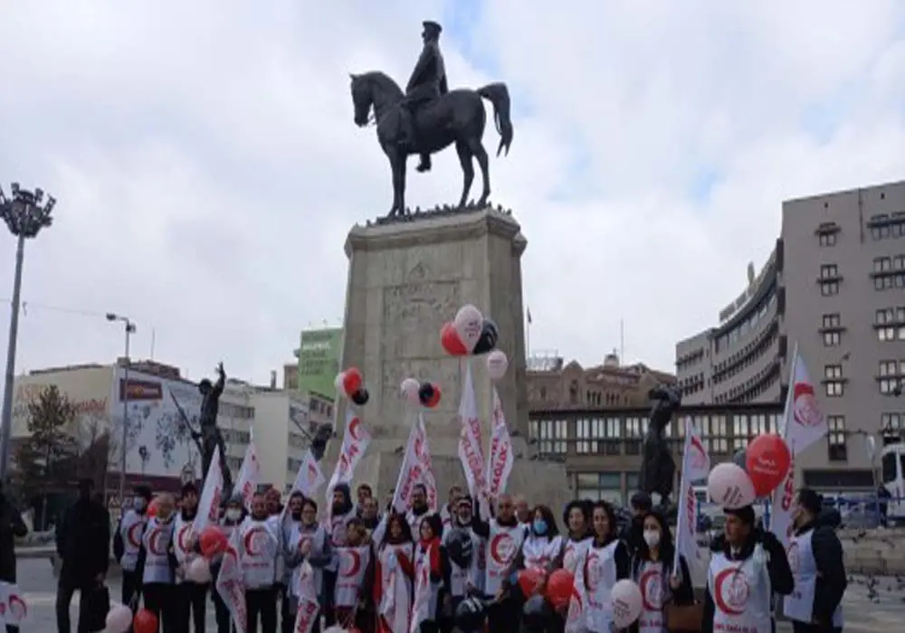 Sağlık çalışanları bütün yurtta 8 Şubat'ta iş bırakıyor