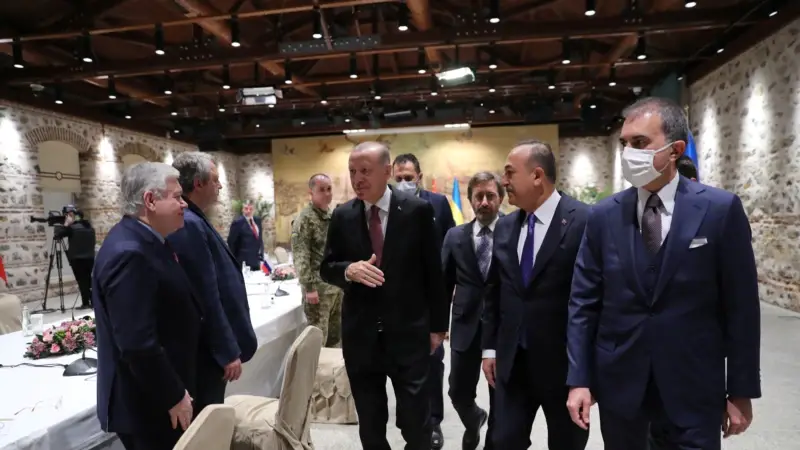 Ukrayna-Rusya Heyetleri İstanbul'da Masada