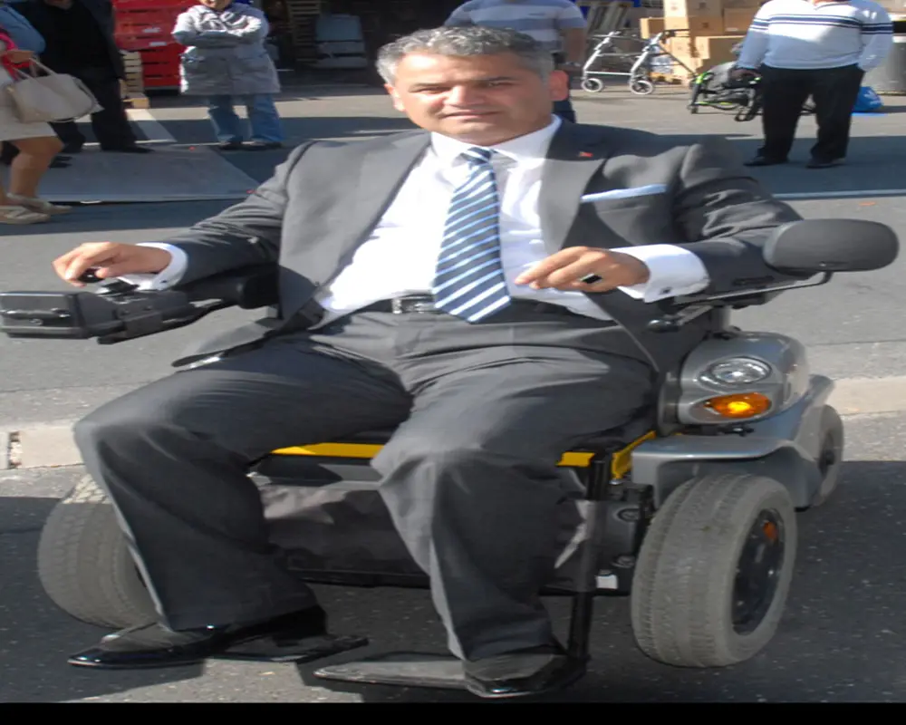 Cengiz Hocazade: Engelli kardeşlerimize sahip çıkalım