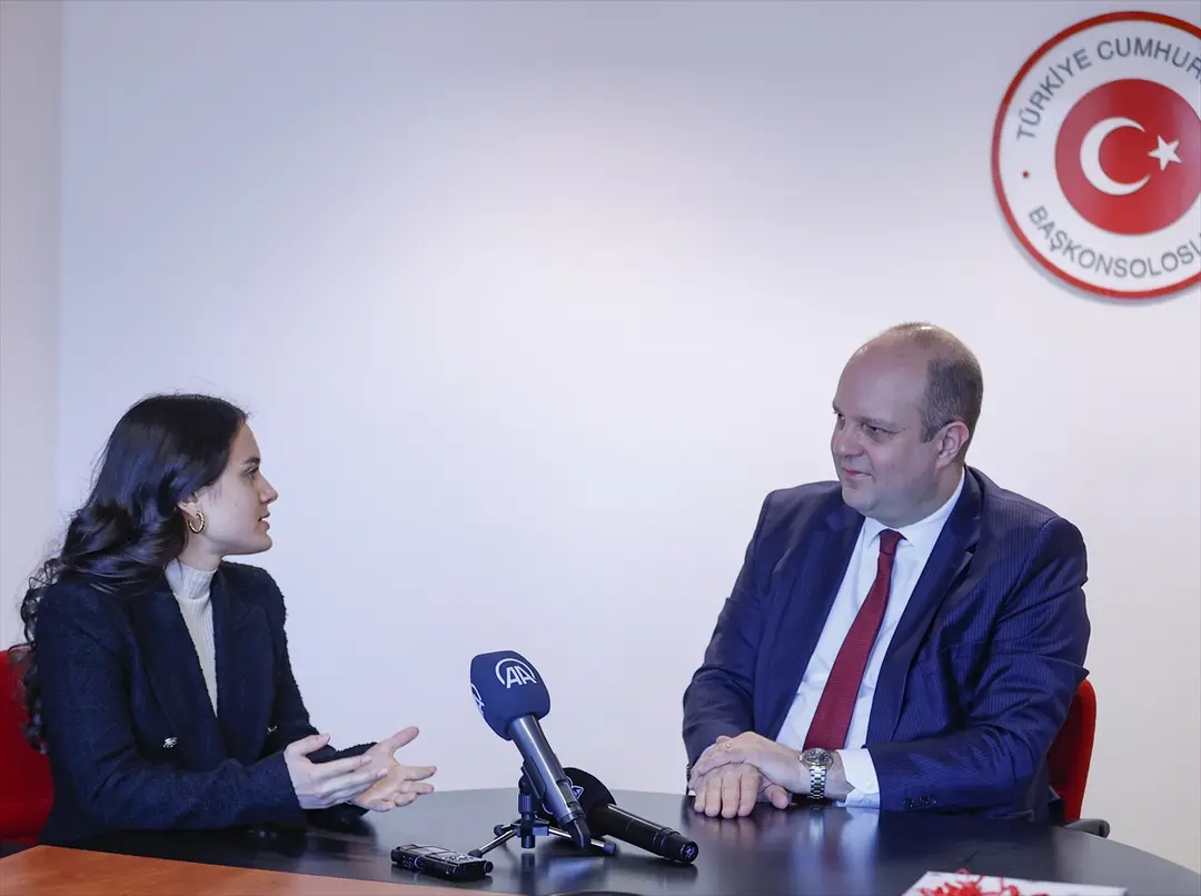 Berlin Başkonsolosluğundan Almanya'da üniversiteye yüksek puanla giren öğrencilere ödül