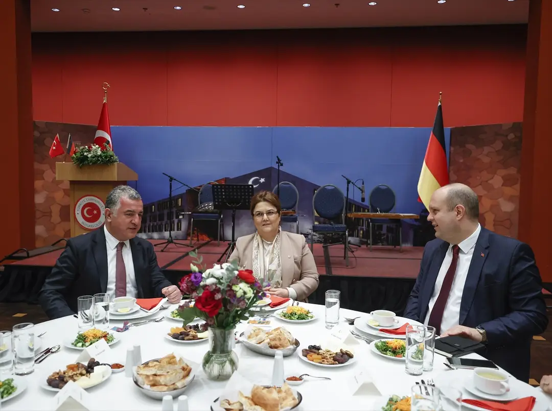 Yanık: Nerede Türk vatandaşı varsa oraya hizmet götürüyoruz