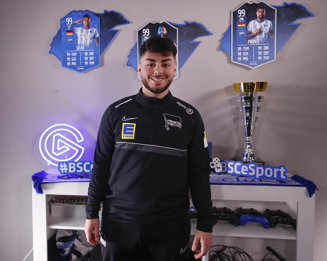 Berlin`de hobilerini meslek yapan Türk kökenli e-sporcular başarılarıyla dikkati çekiyor