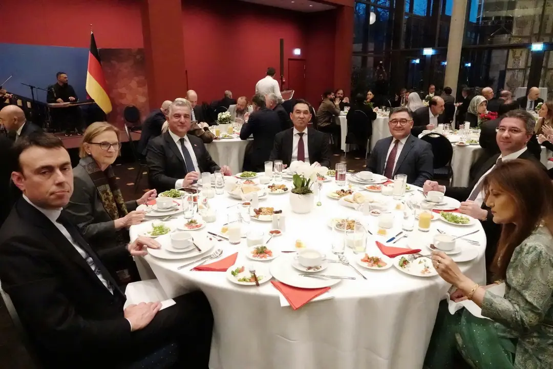 Berlin Büyükelçisi Ahmet Başar Şen iftar yemeği verdi