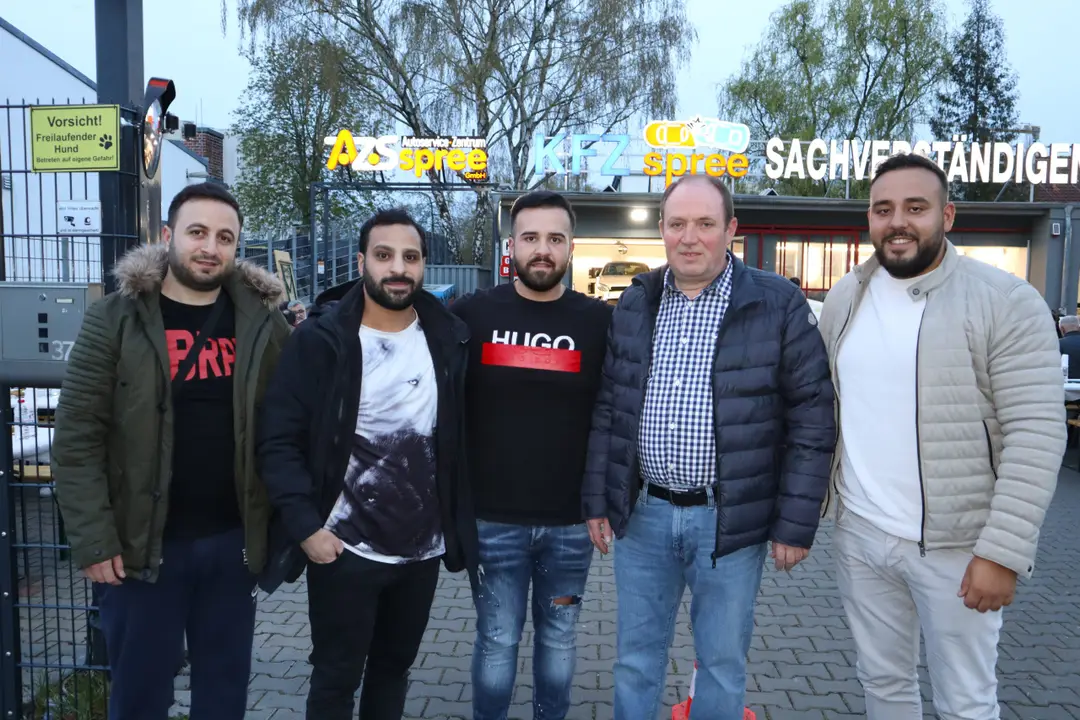 Kfz Spree, dostlarına iftar yemeği verdi