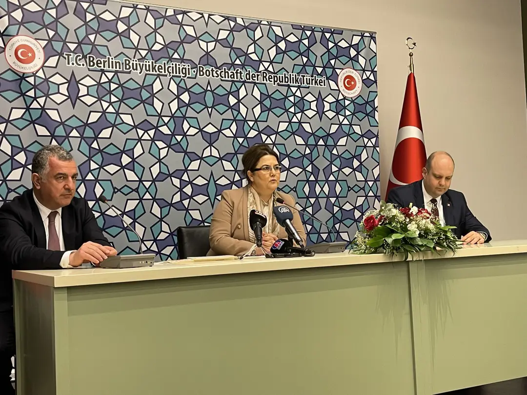 Yanık: Nerede Türk vatandaşı varsa oraya hizmet götürüyoruz