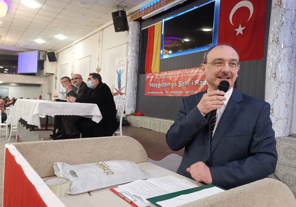 Balıkesirliler Almanya`da iftar yemeğinde buluştu