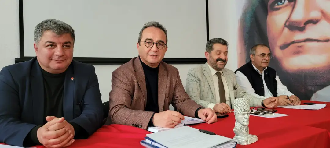 Tezcan: Hedefimiz Almanya`da birinci parti olmak