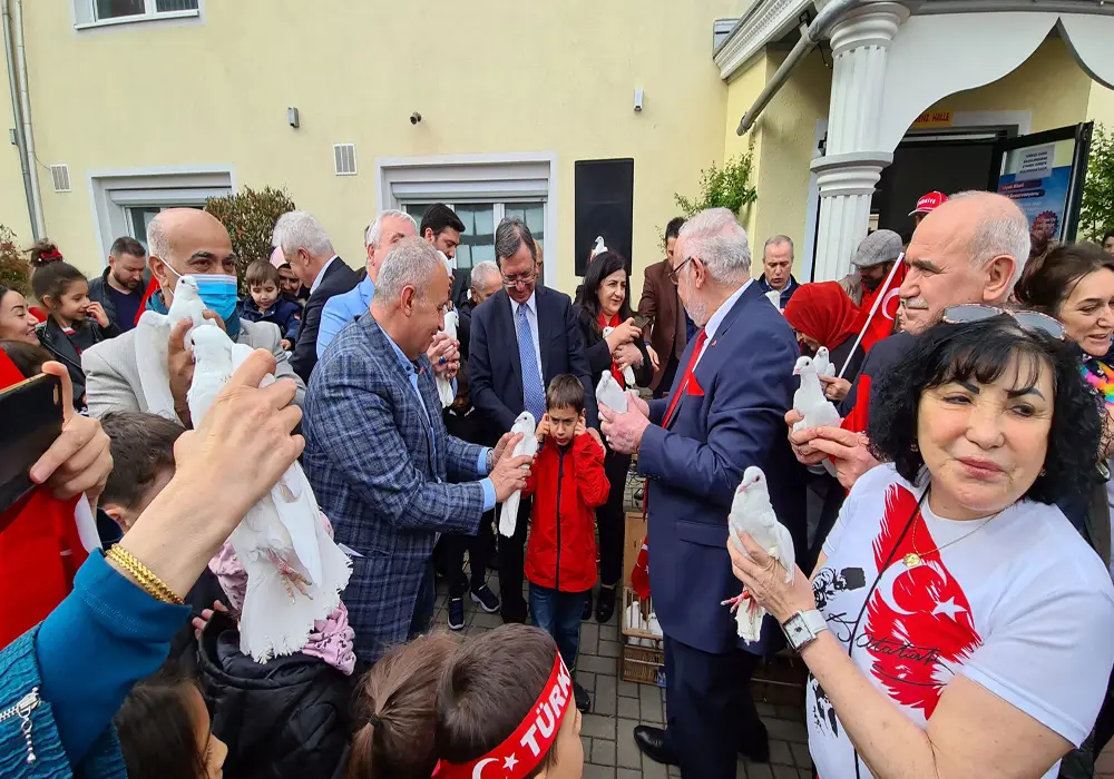 Fürth’de 23 Nisan coşkusu