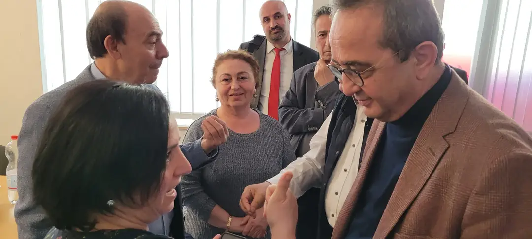 Tezcan: Hedefimiz Almanya`da birinci parti olmak