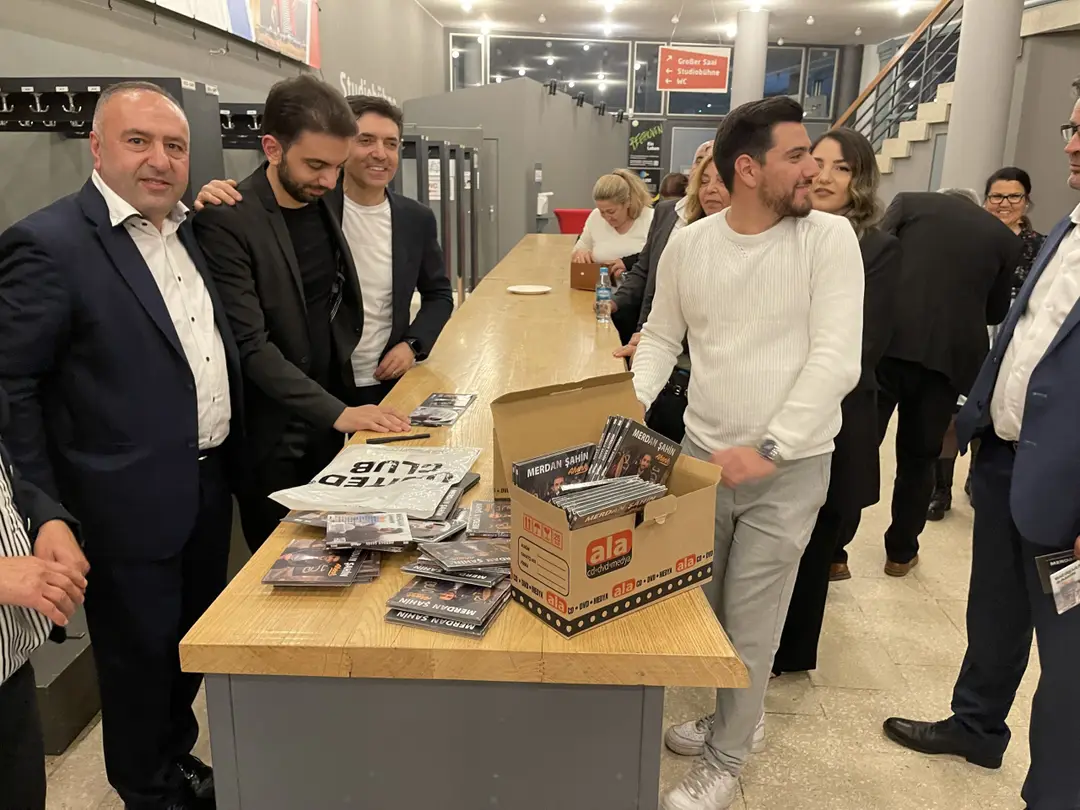 Berlin`de Muhteşem Bir Konser ve Merdan Şahin’in Albüm Tanıtımı
