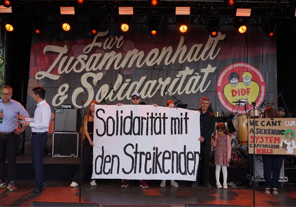 Köln`de DİDF ‘den coşkulu açık hava festivali