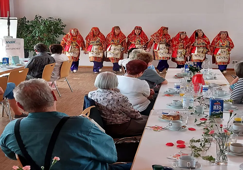 ‘Altın Kızlar’ Türk folkloruna hayran bıraktı