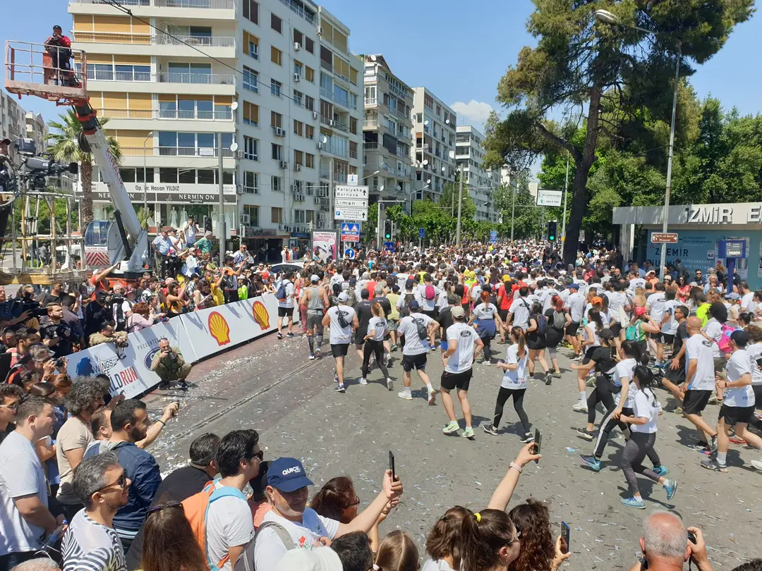 İzmir'de Omurilik Felcine Farkındalık Koşusu Yapıldı!