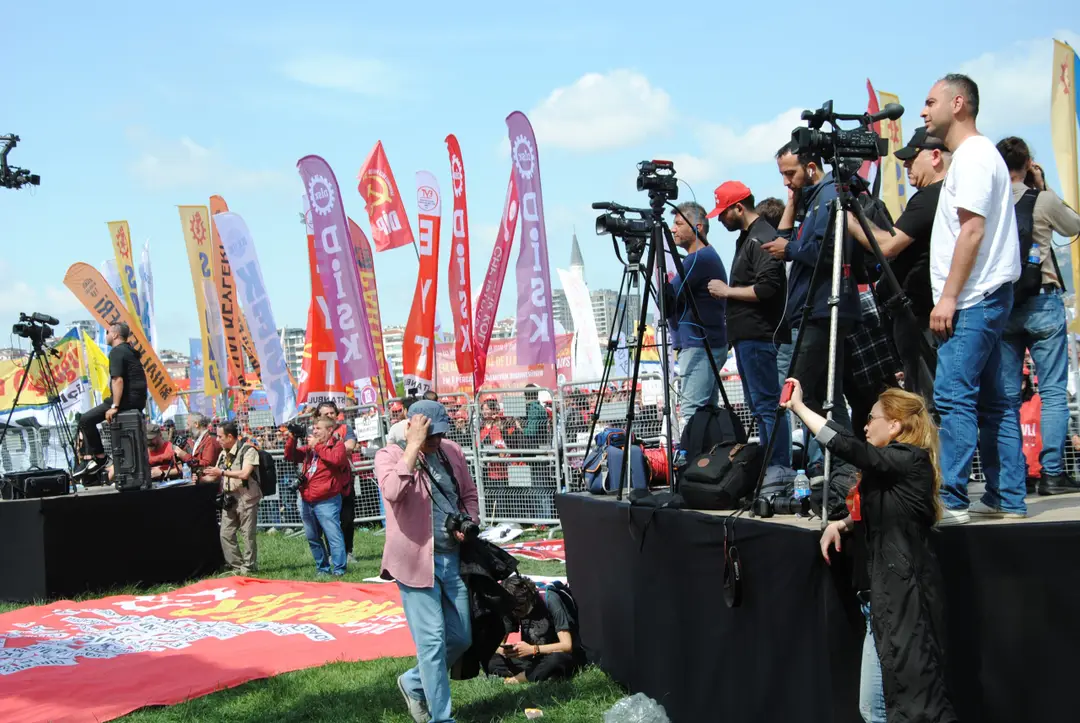 İSTANBUL'DA 1 MAYIS ÇOŞKUSU
