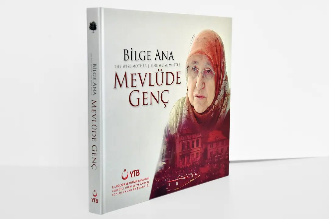 YTB DESTEKLERİYLE MEVLÜDE ANA İÇİN PRESTİJ KİTAP