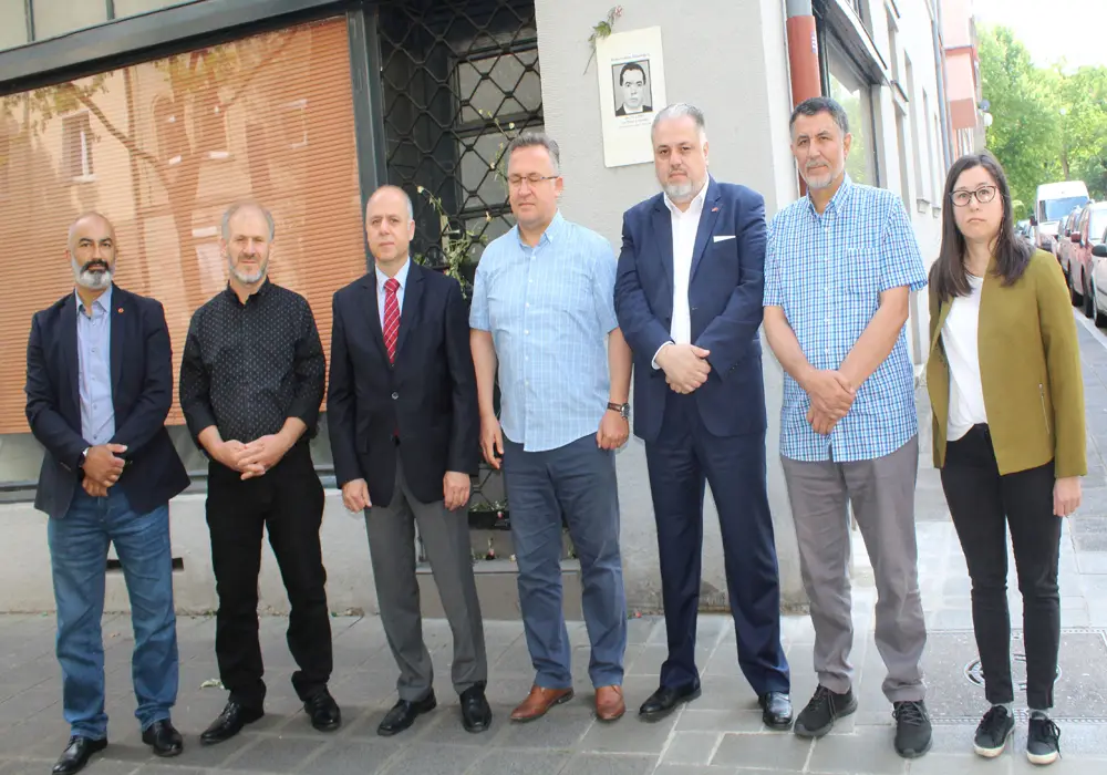 Anma Törenine 4 Artı 5 Katılım