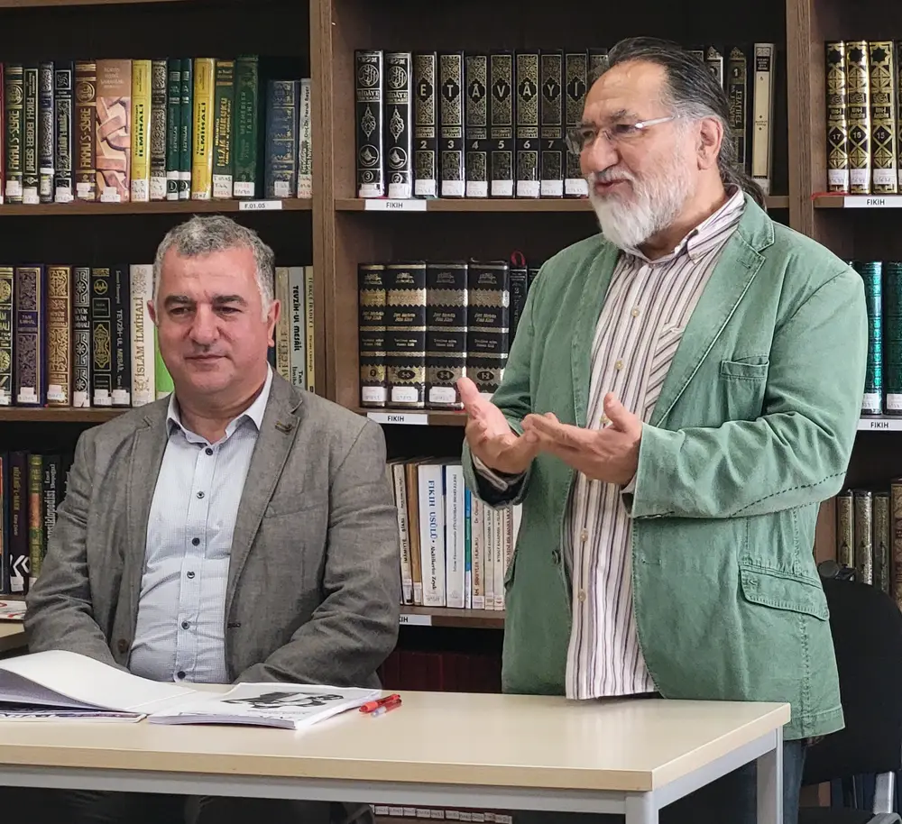 Büyükelçi ŞenTürk Egitim Dernegi`nde bayramlasmaya katıldı