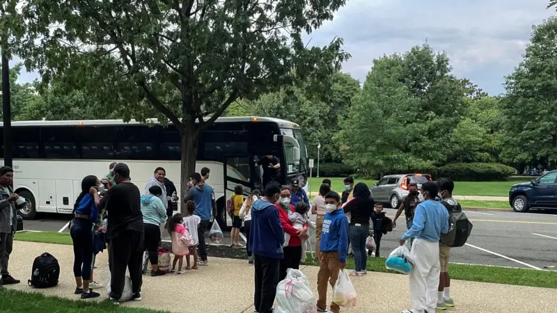 Washington'da Binlerce Sığınmacının Bekleyişi Sürüyor