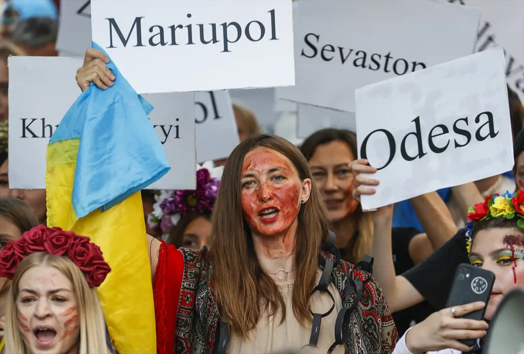 Ukrayna'nın Bağımsızlık Günü dolayısıyla Berlin'de yürüyüş düzenlendi