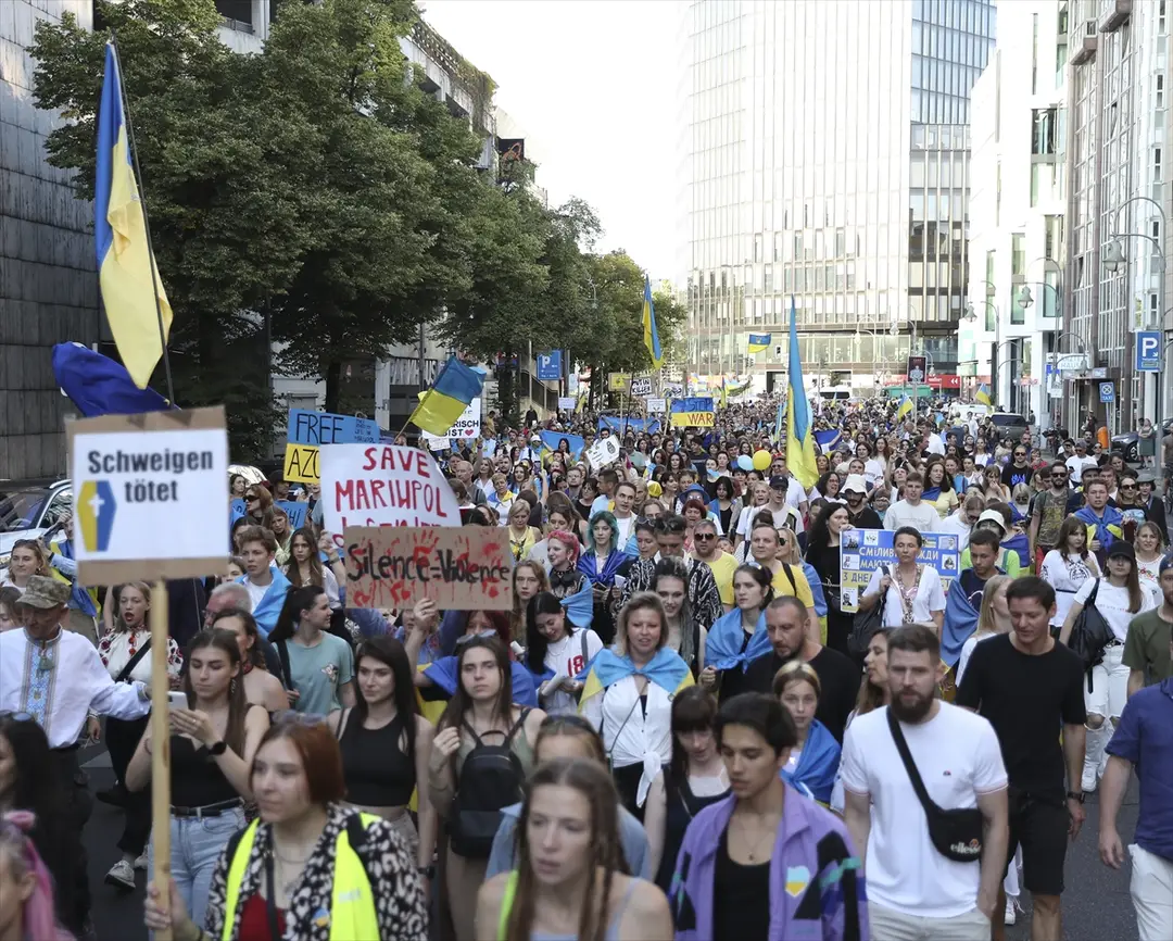 Ukrayna'nın Bağımsızlık Günü dolayısıyla Berlin'de yürüyüş düzenlendi