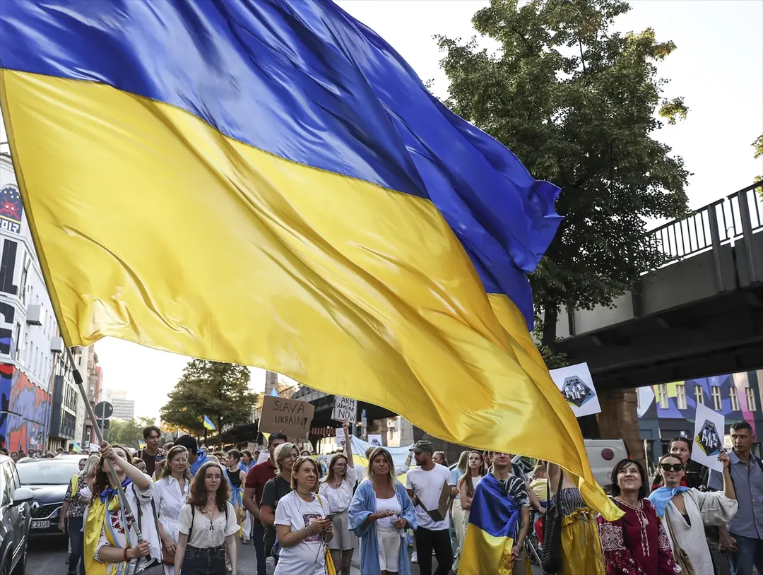 Ukrayna'nın Bağımsızlık Günü dolayısıyla Berlin'de yürüyüş düzenlendi