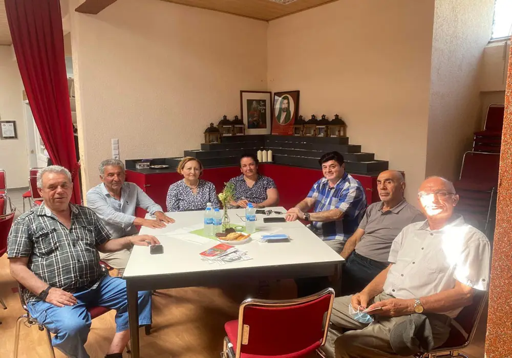 Hamm Cemevinde aşure lokması dağıtıldı