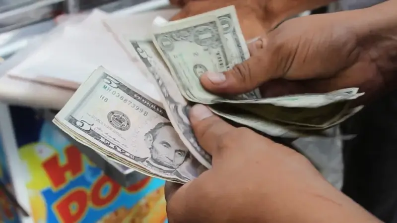 Venezuela'da Dolar Kurunda Bir Günde Yüzde 11,6 Artış