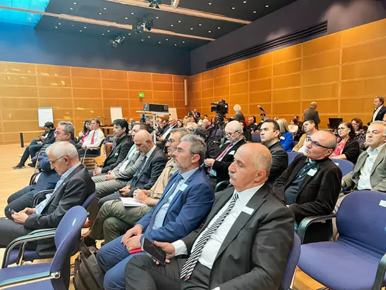 CHP Berlin ‘Yurt Dışı Türkler Çalıştayı’ düzenledi