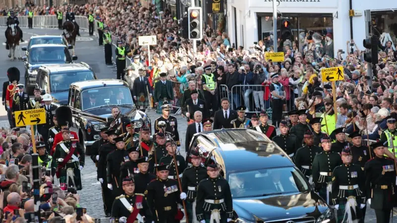 Kraliçe II. Elizabeth'in Naaşı Yarın Londra'ya Götürülecek