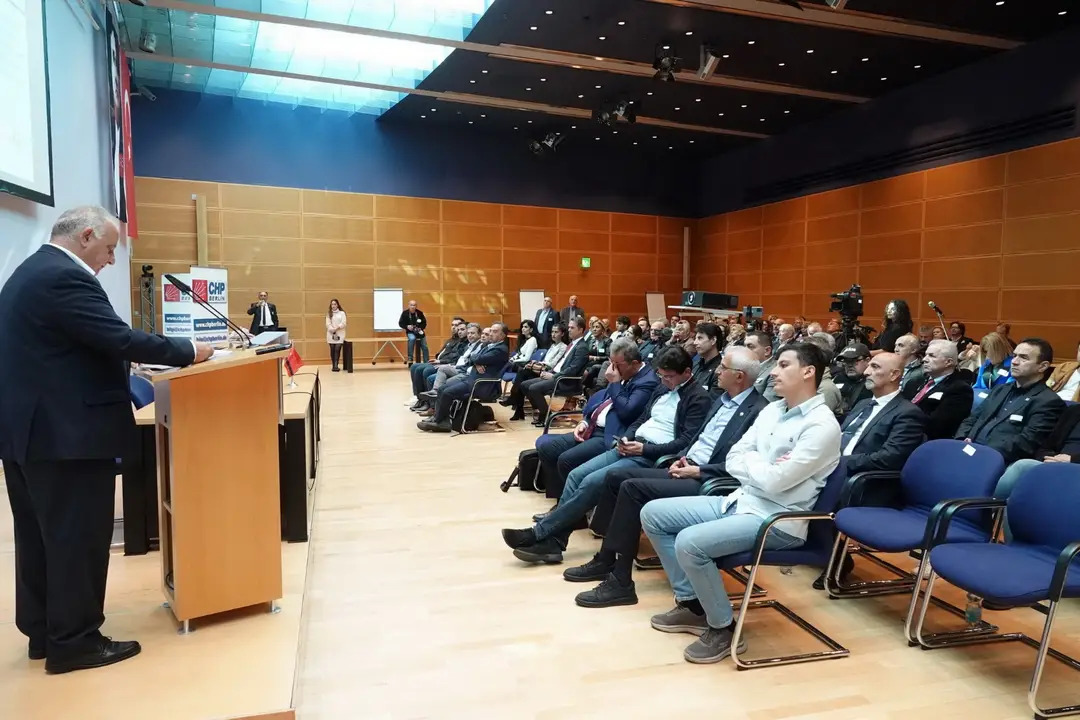CHP Berlin ‘Yurt Dışı Türkler Çalıştayı’ düzenledi