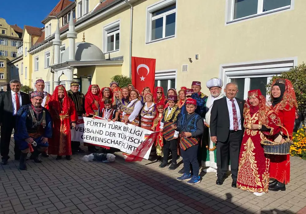 Hasat Bayramında alkışlar Fürth Türk Birliği`ne