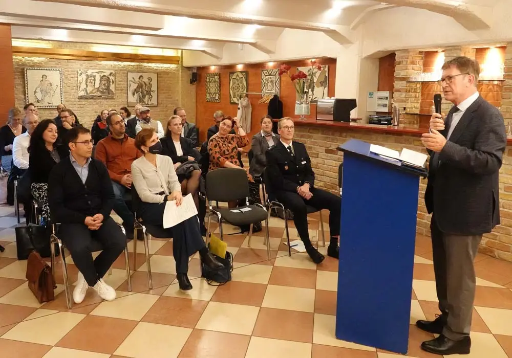 Senatör Katja Kipping: Berlin’in siz göçmenlere ihtiyacı var