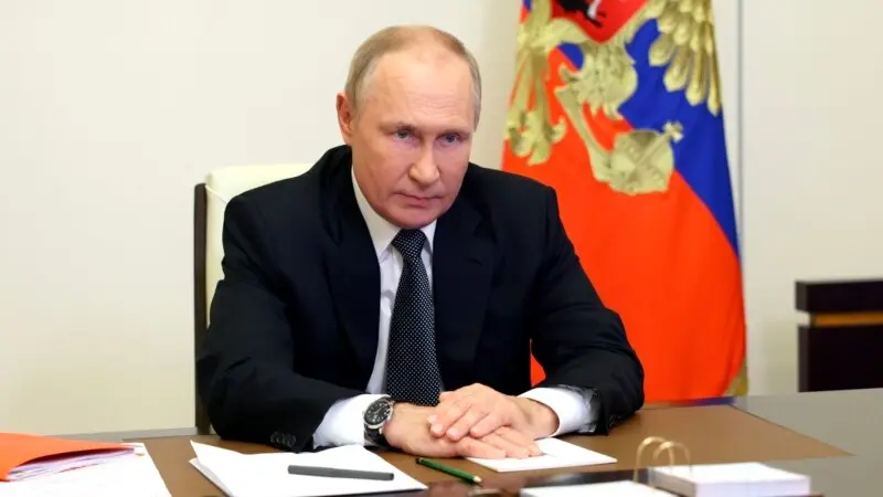 Putin’den Ukrayna’nın Rus İşgali Altındaki Dört Bölgesinde Sıkıyönetim İlanı