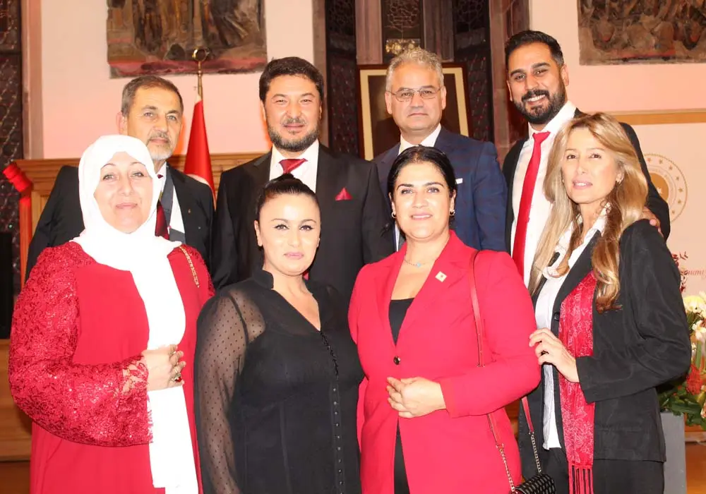 Tarihi Binada Coşkulu Cumhuriyet kutlaması